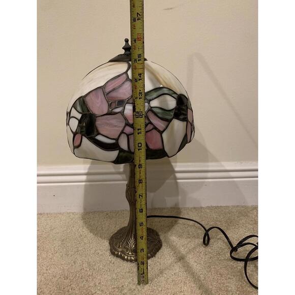 Tiffany style 16" Stained Slag Glass Table Accent Lamp Floral Design - Picture 2 of 15